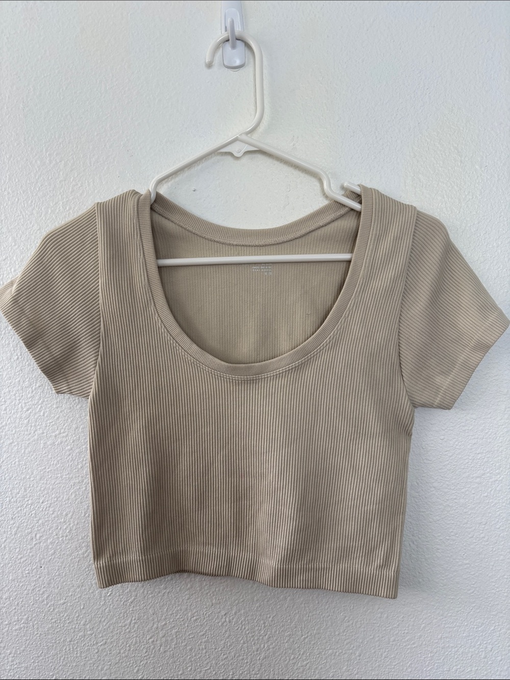 Ribbed Scoop Crop Top in Taupe